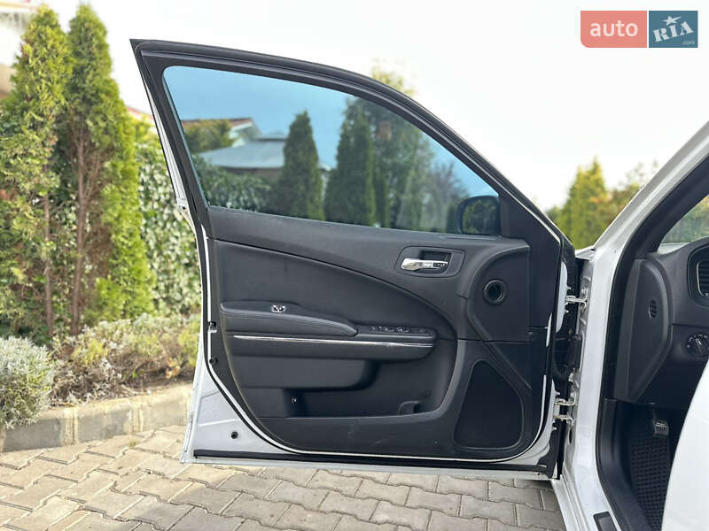 Седан Dodge Charger 2013 в Одесі