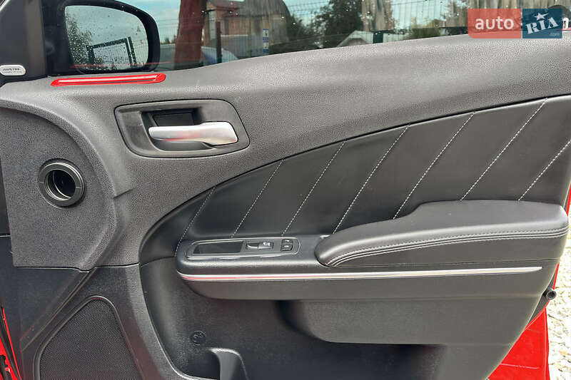 Седан Dodge Charger 2018 в Коломые