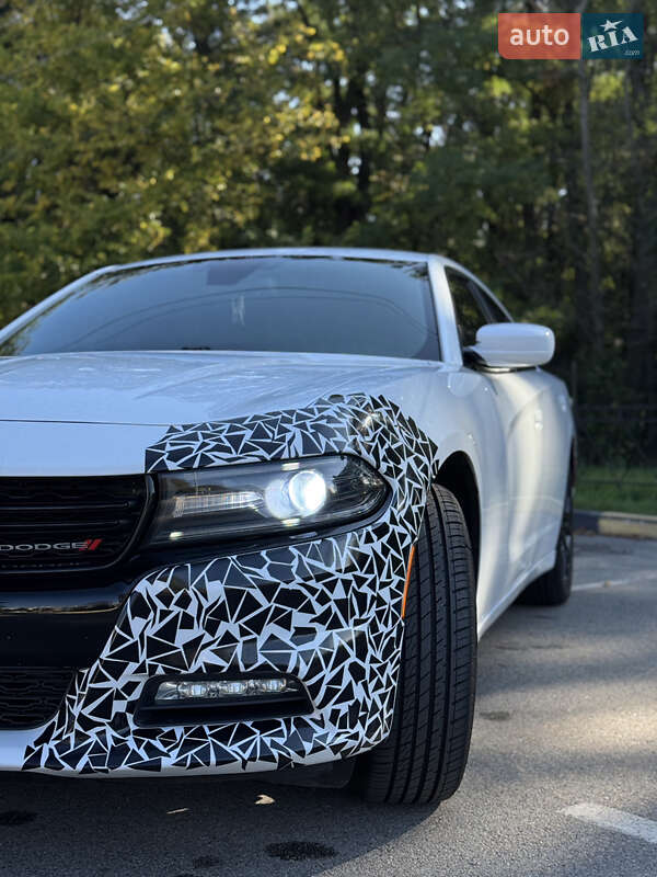 Седан Dodge Charger 2016 в Киеве фото 4 Седан Dodge Charger 2016 в Киеве