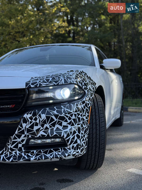 Седан Dodge Charger 2016 в Киеве фото 5 Седан Dodge Charger 2016 в Киеве