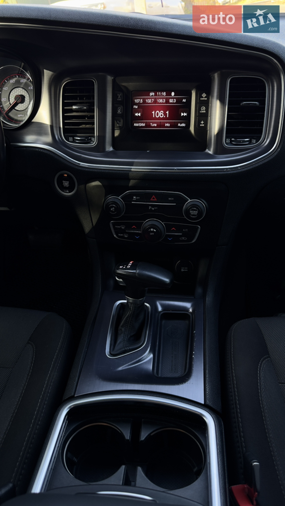 2016 Dodge Charger - мініатюра 19