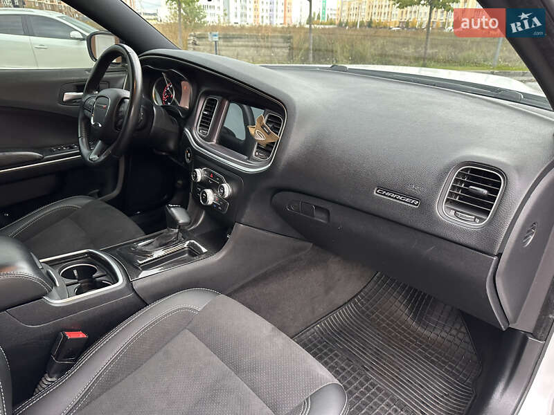 Седан Dodge Charger 2015 в Киеве