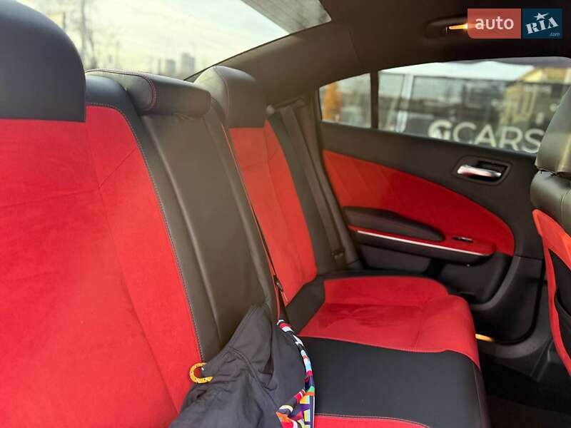 Седан Dodge Charger 2018 в Киеве