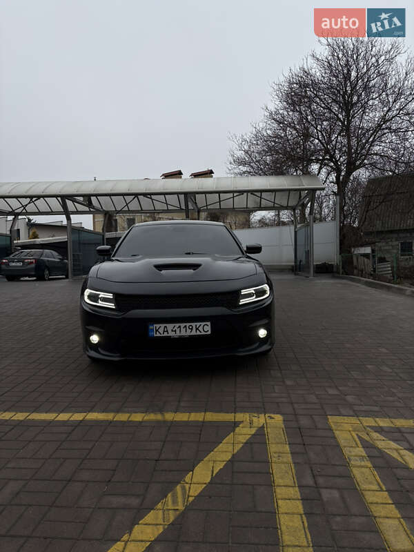 Седан Dodge Charger 2017 в Києві фото Седан Dodge Charger 2017 в Києві