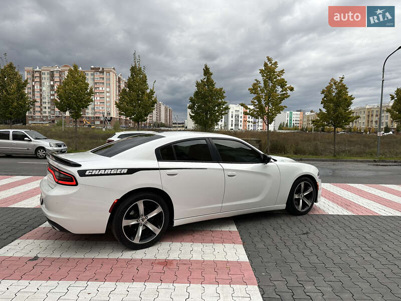 Седан Dodge Charger 2015 в Києві фото 9 Седан Dodge Charger 2015 в Києві