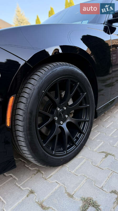 Седан Dodge Charger 2021 в Черновцах