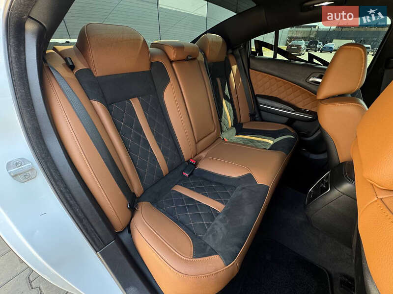 Седан Dodge Charger 2016 в Калуше