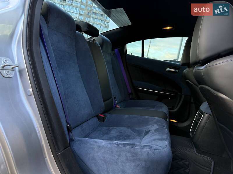 Седан Dodge Charger 2016 в Киеве