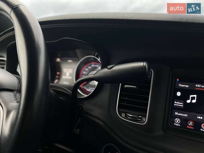 Седан Dodge Charger 2019 в Киеве