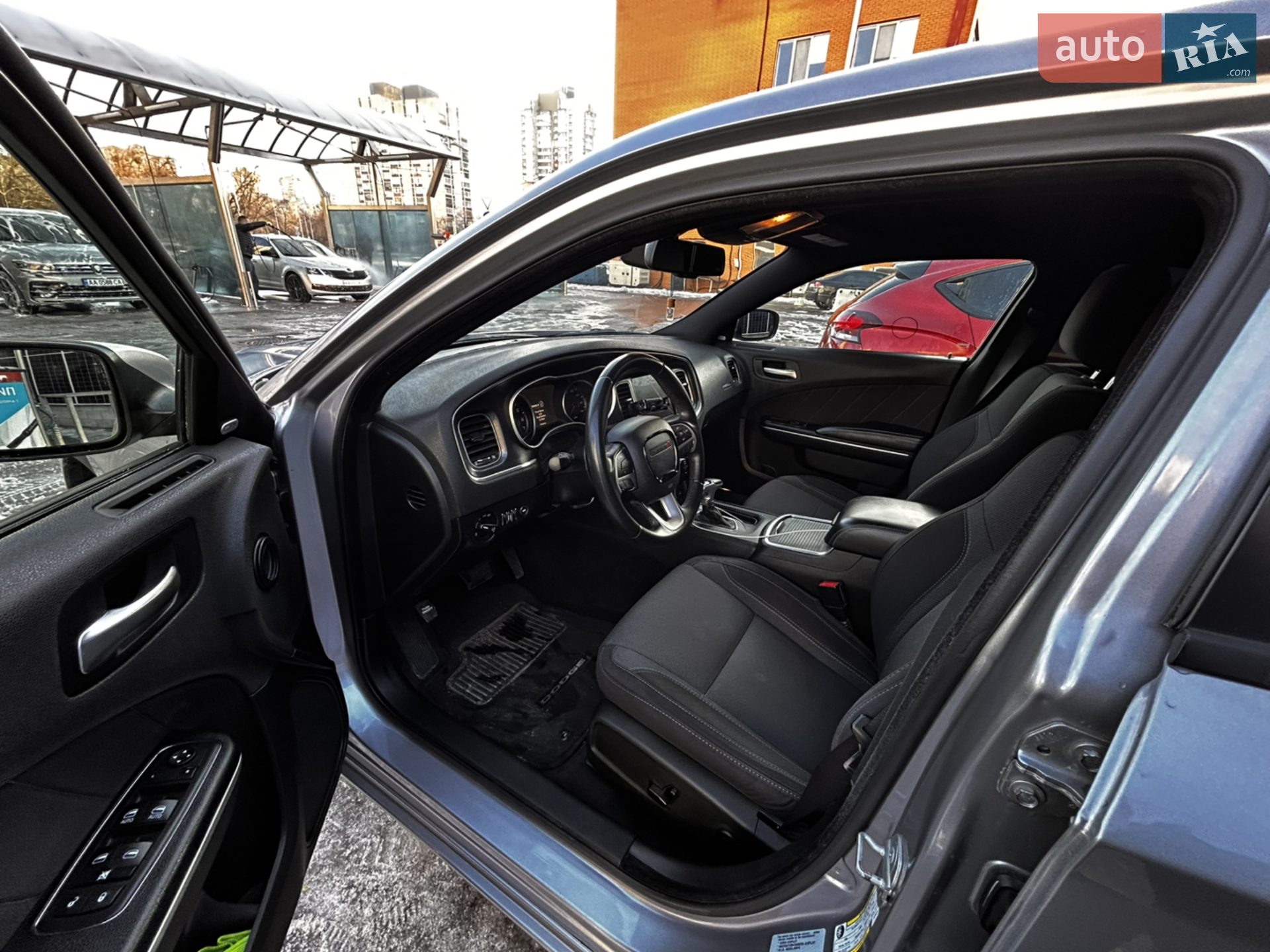 2015 Dodge Charger - мініатюра 17