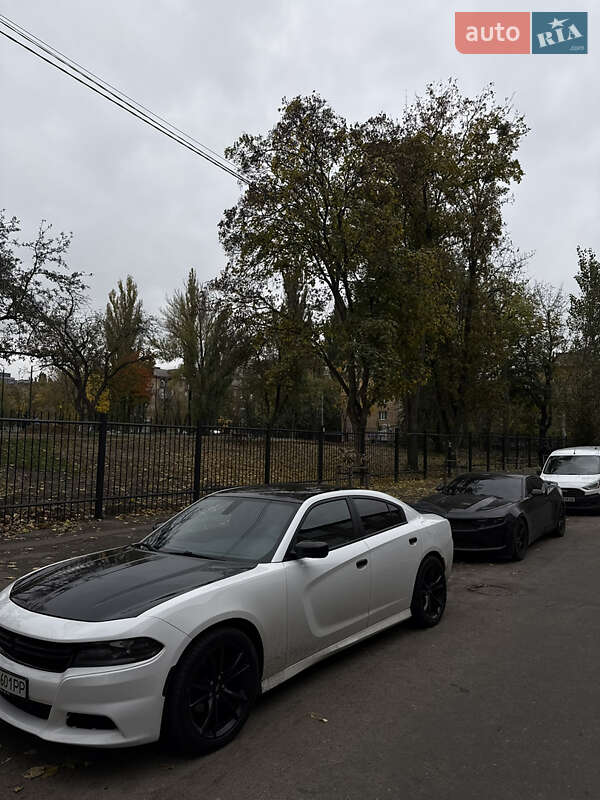 Седан Dodge Charger 2018 в Киеве