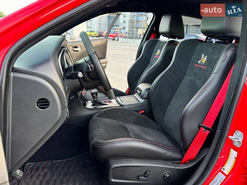 Седан Dodge Charger 2017 в Киеве