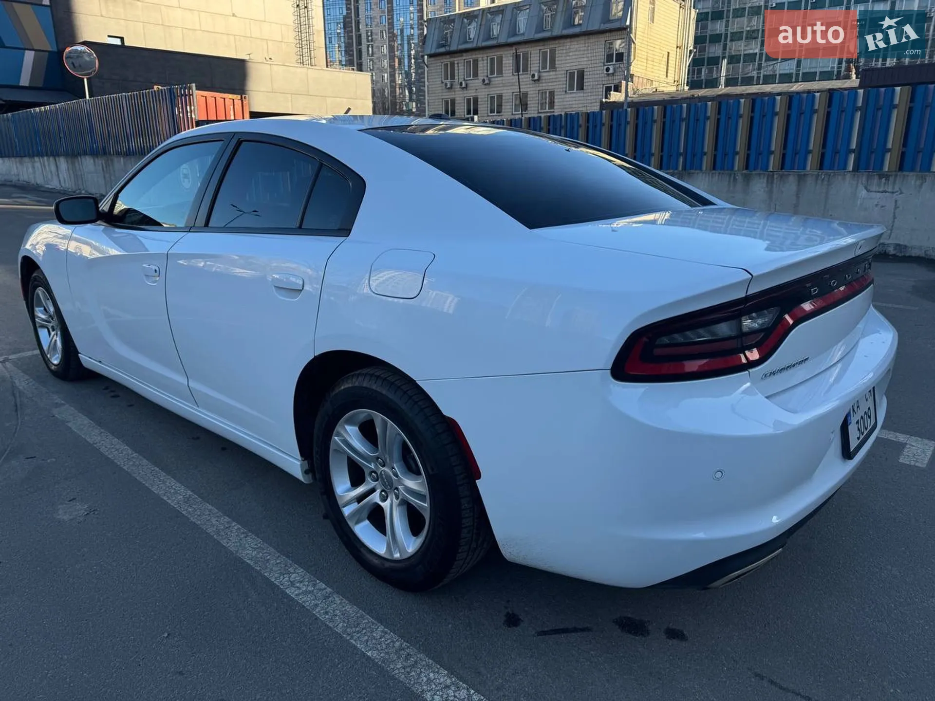 2020 Dodge Charger - мініатюра 13