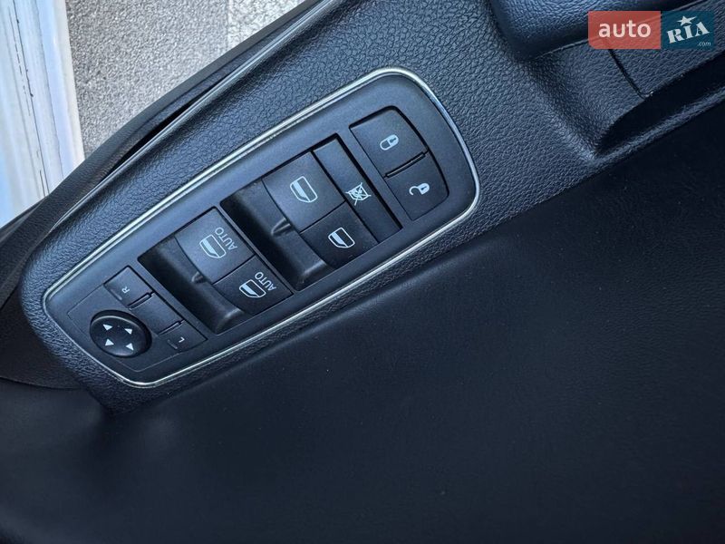 Седан Dodge Charger 2020 в Киеве