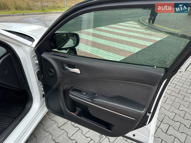 Седан Dodge Charger 2015 в Києві