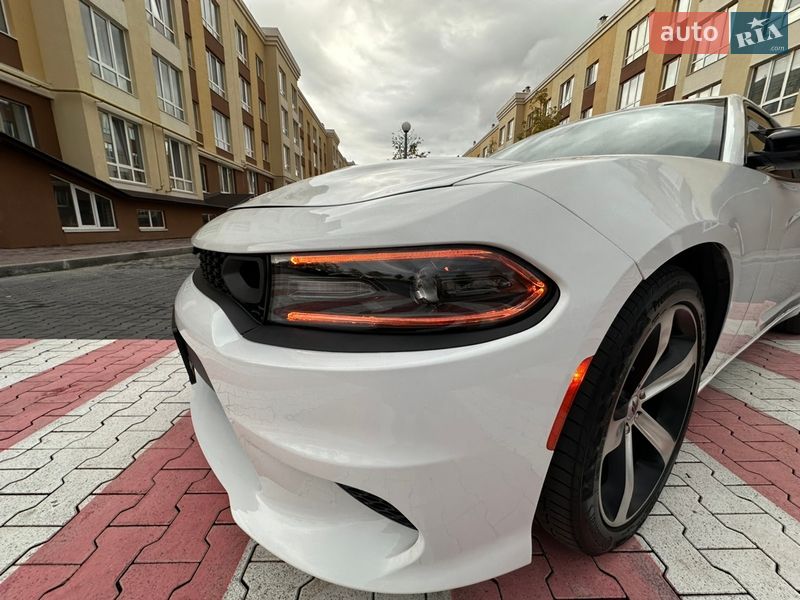 Седан Dodge Charger 2015 в Києві