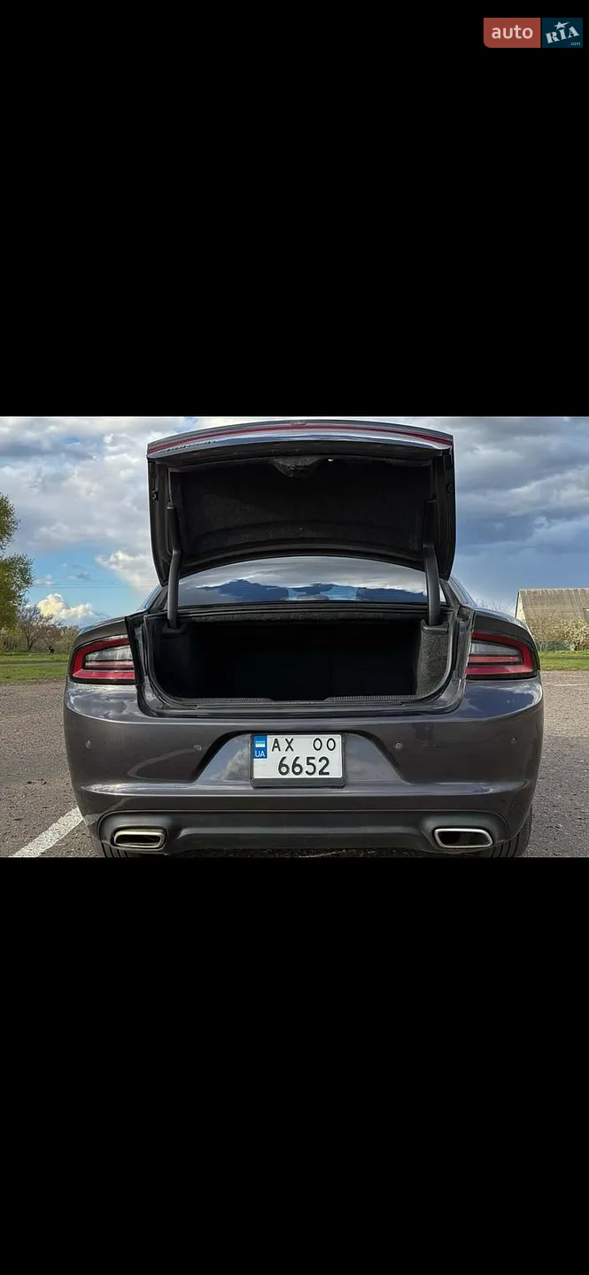 2020 Dodge Charger - мініатюра 18