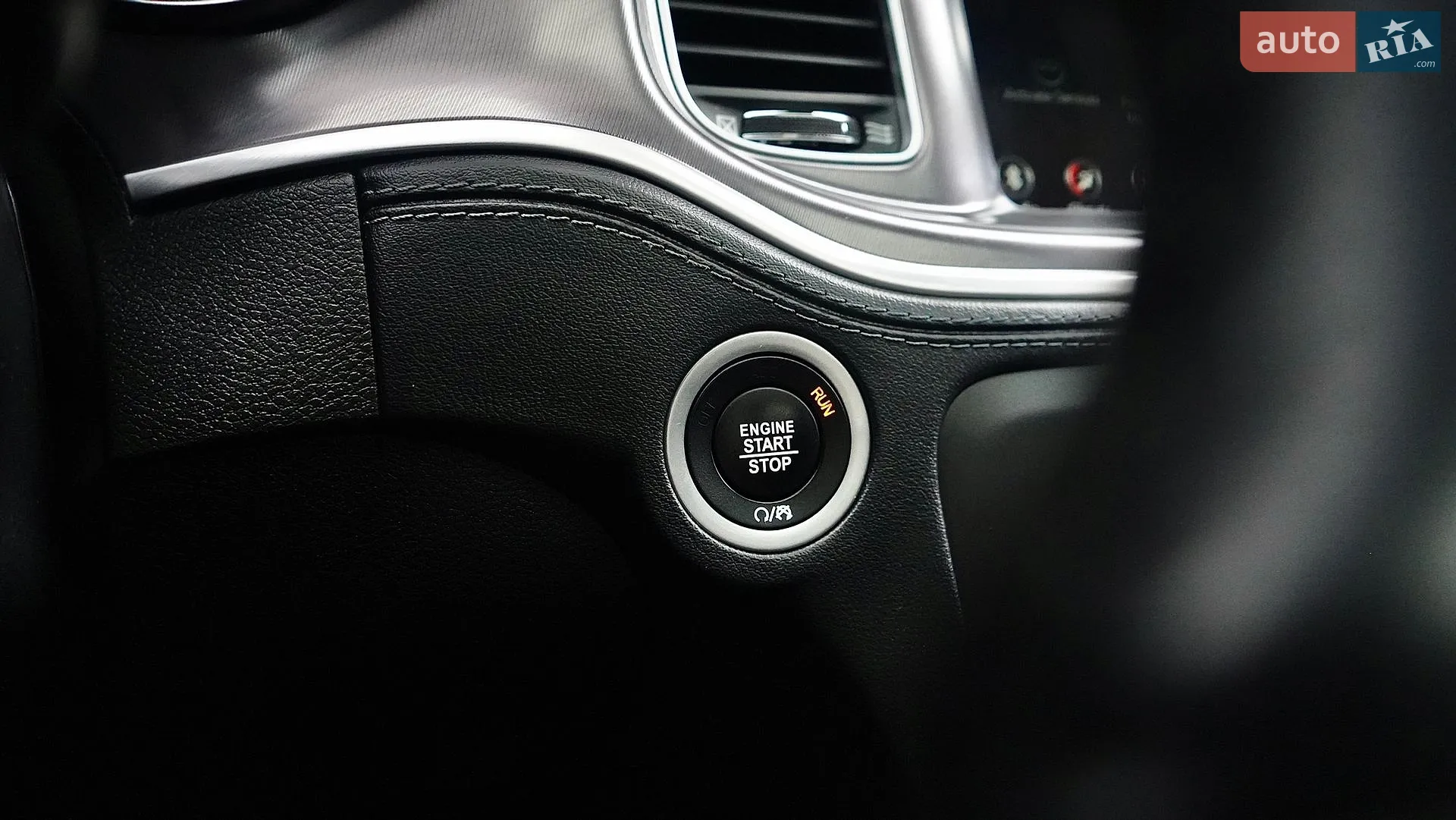 2021 Dodge Charger - мініатюра 35