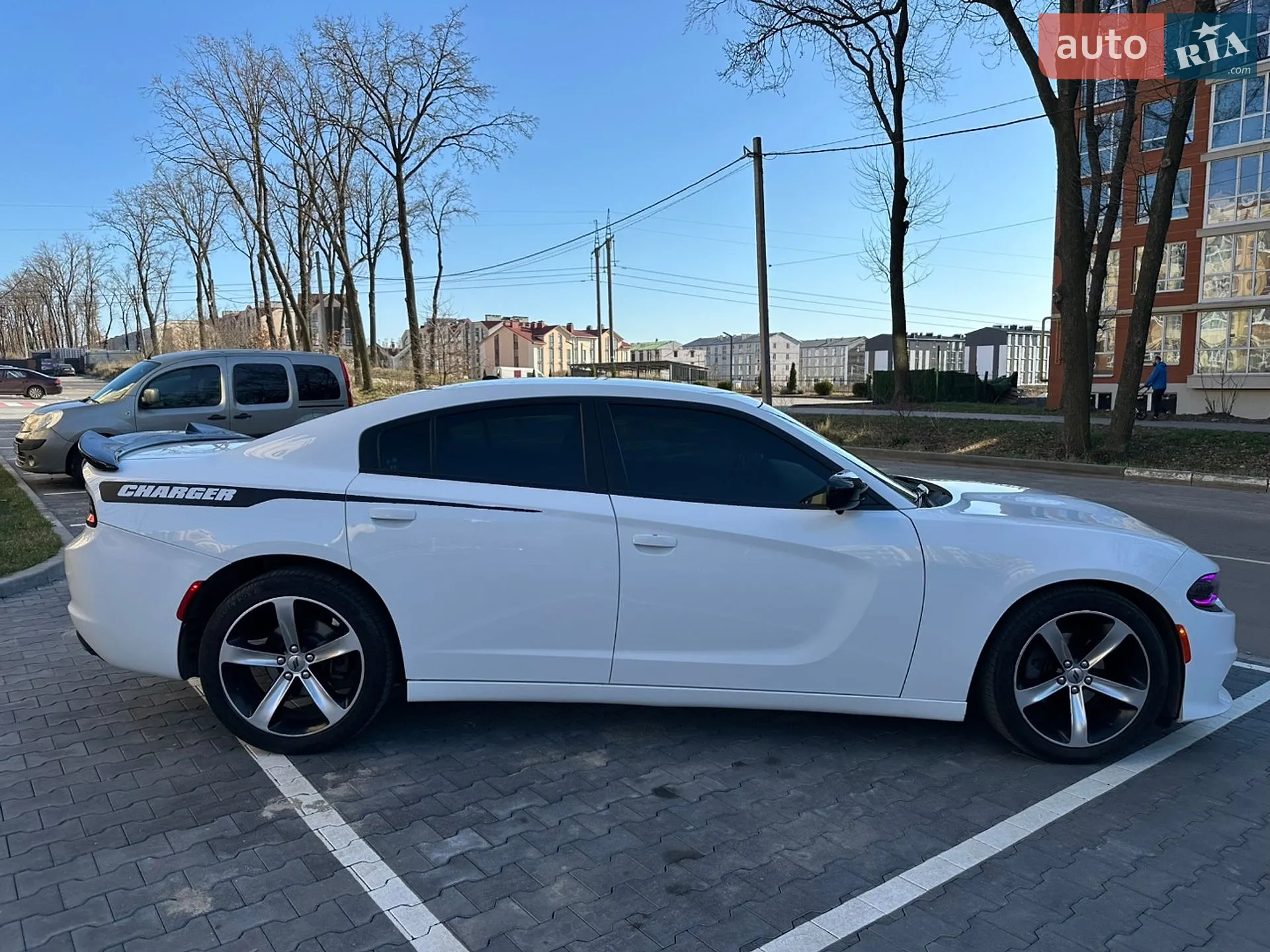 2015 Dodge Charger - мініатюра 11