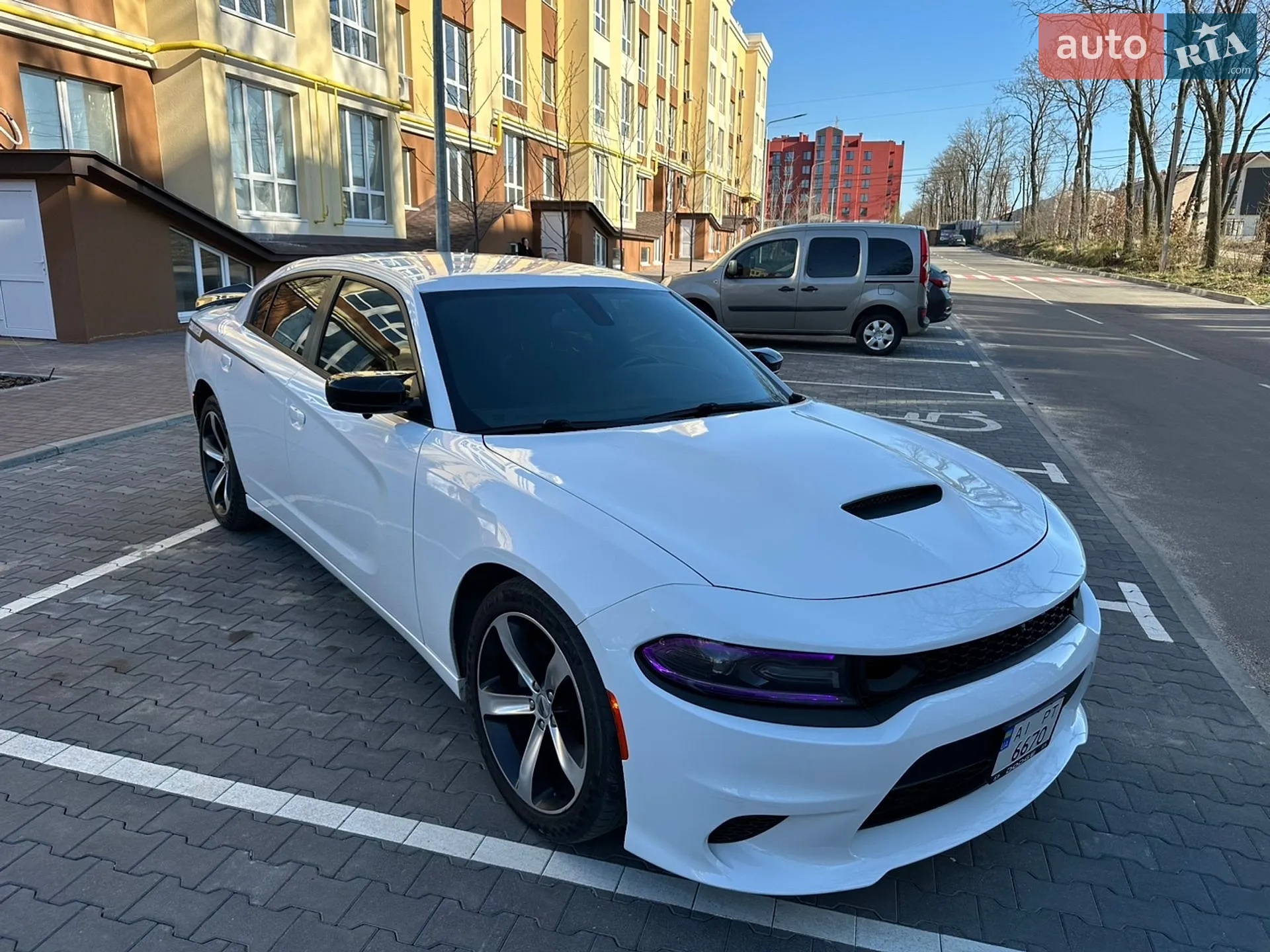 2015 Dodge Charger - мініатюра 19