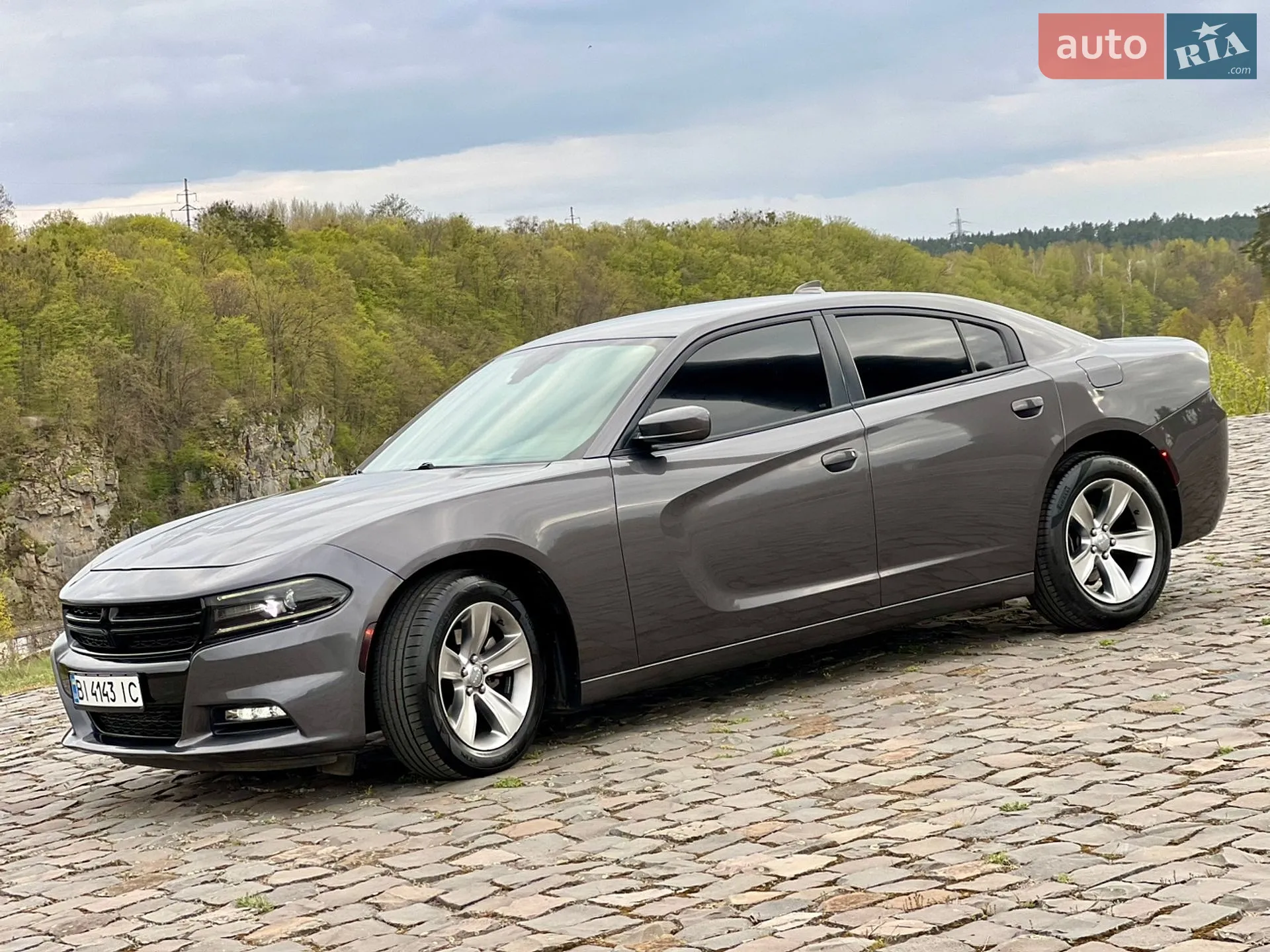 2017 Dodge Charger - мініатюра 25