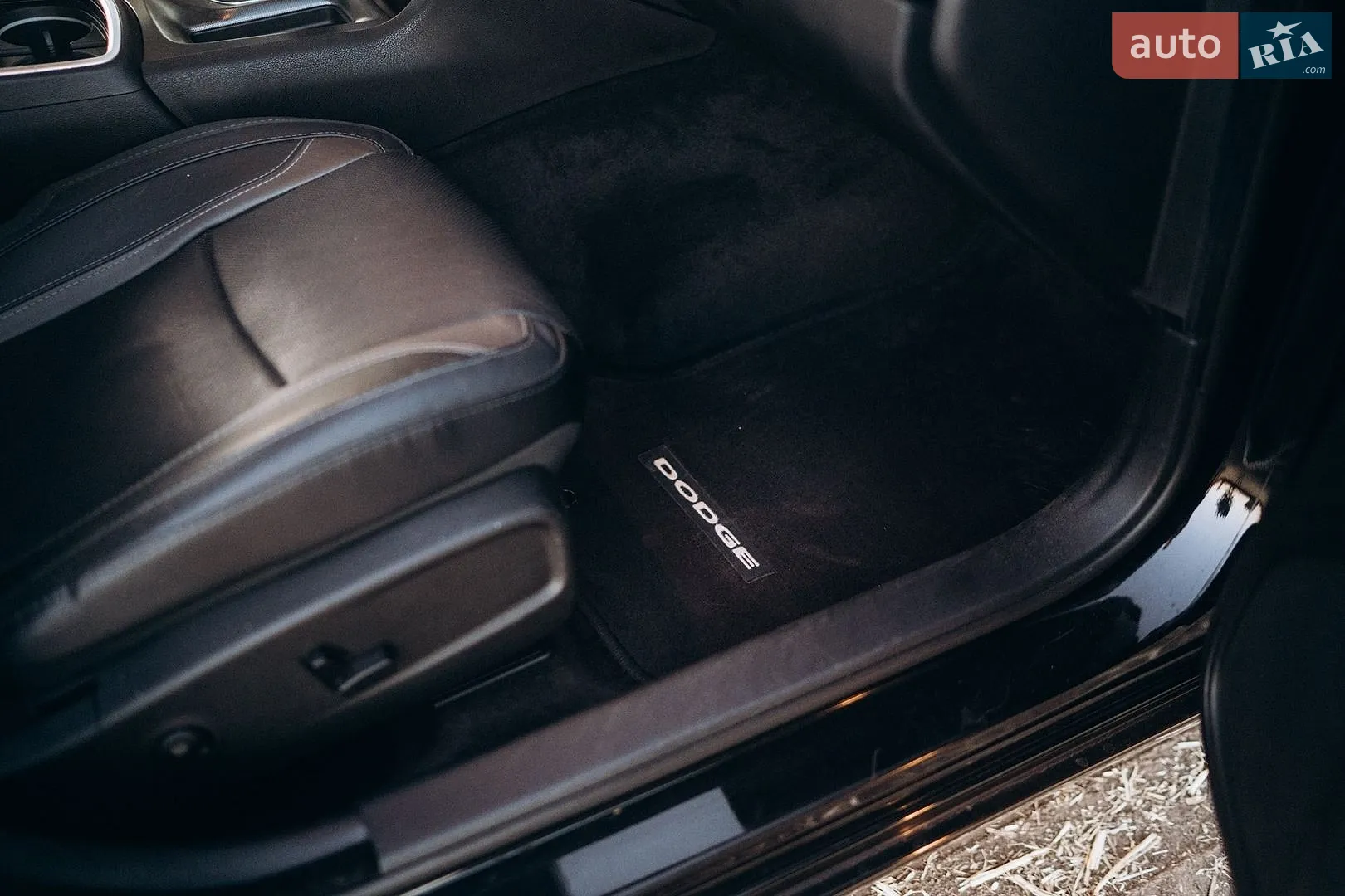 2015 Dodge Charger - мініатюра 28