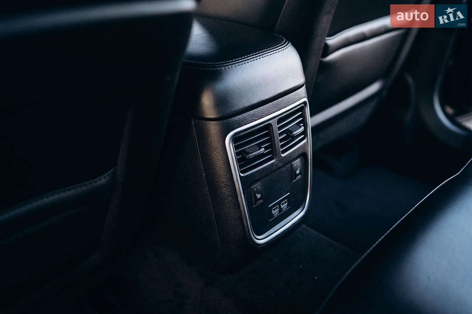 2015 Dodge Charger - мініатюра 38