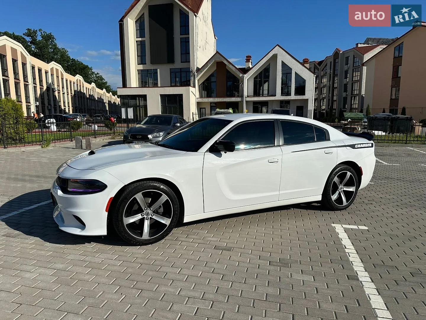 2015 Dodge Charger - мініатюра 2
