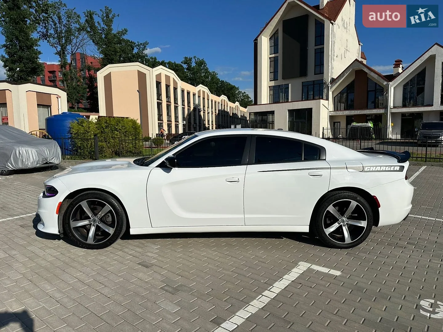 2015 Dodge Charger - мініатюра 3