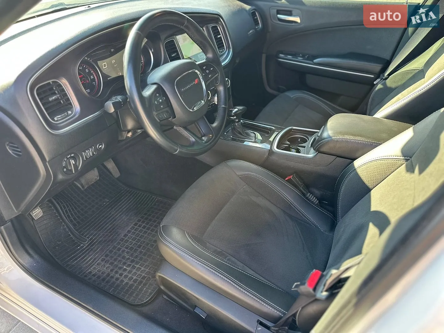 2015 Dodge Charger - мініатюра 25