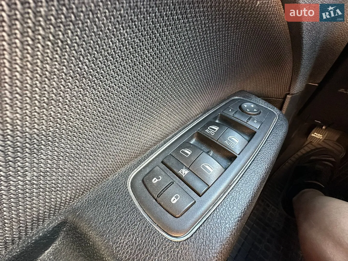 2015 Dodge Charger - мініатюра 43