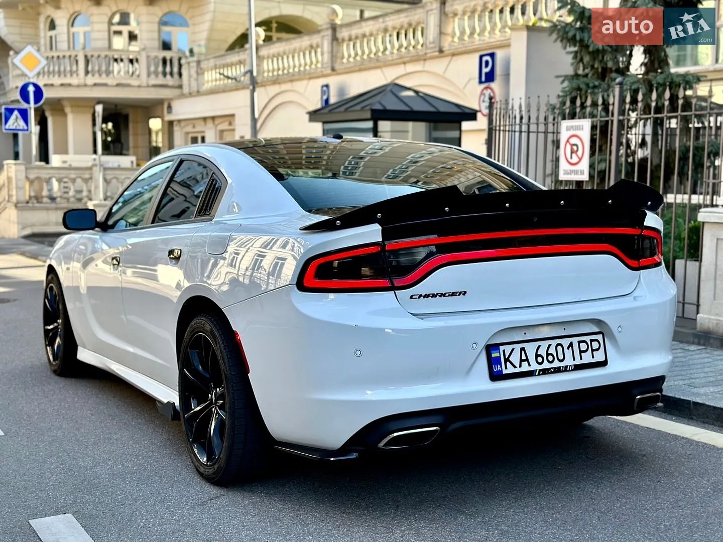 2018 Dodge Charger - мініатюра 14