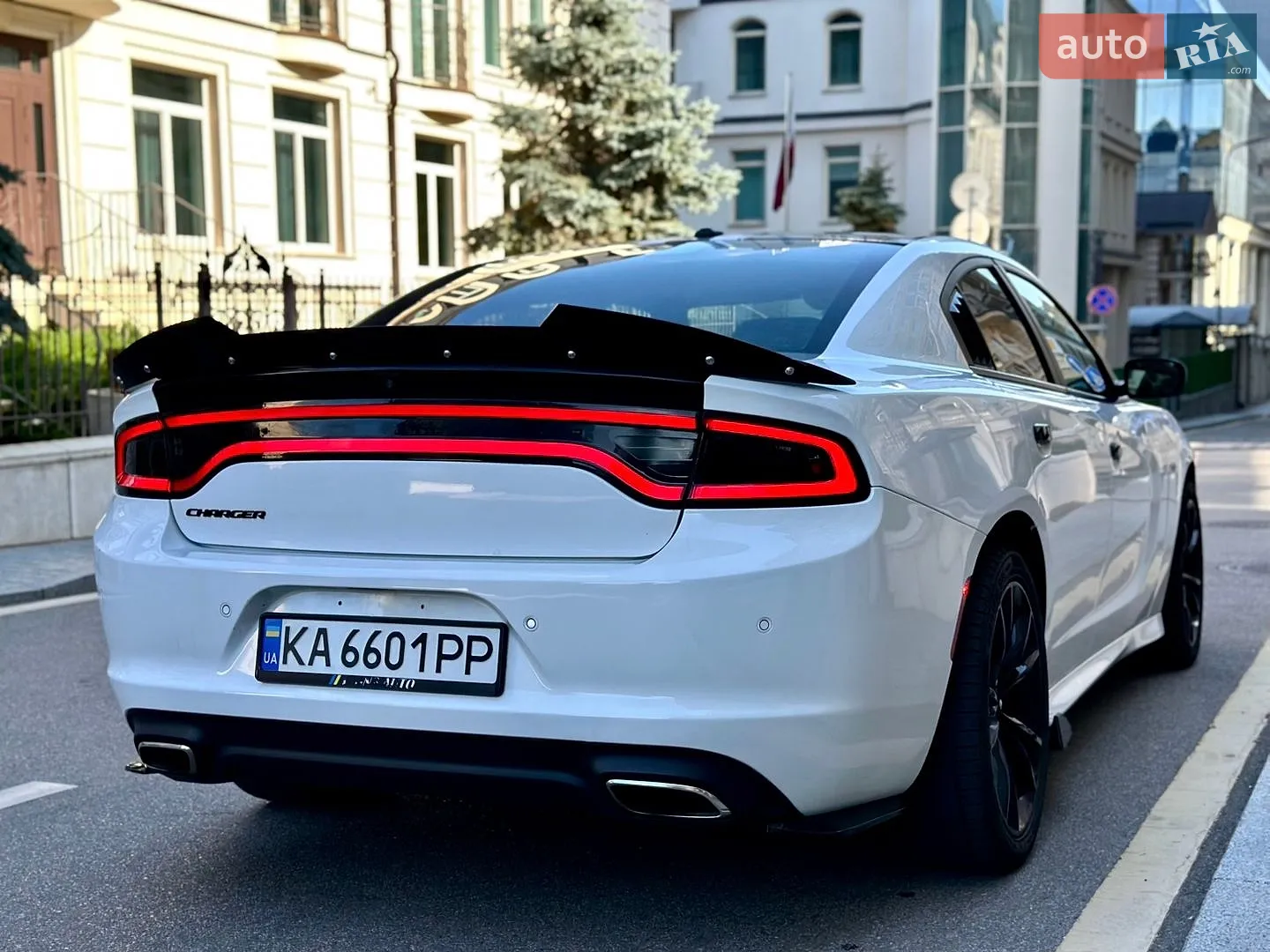 2018 Dodge Charger - мініатюра 18