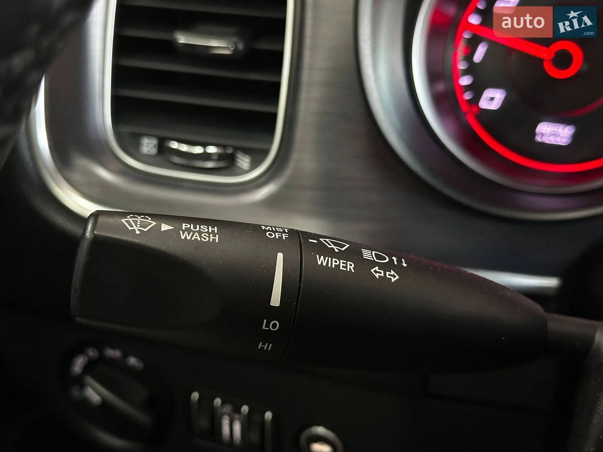2017 Dodge Charger - мініатюра 31