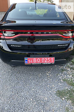 Седан Dodge Dart 2014 в Мостиске