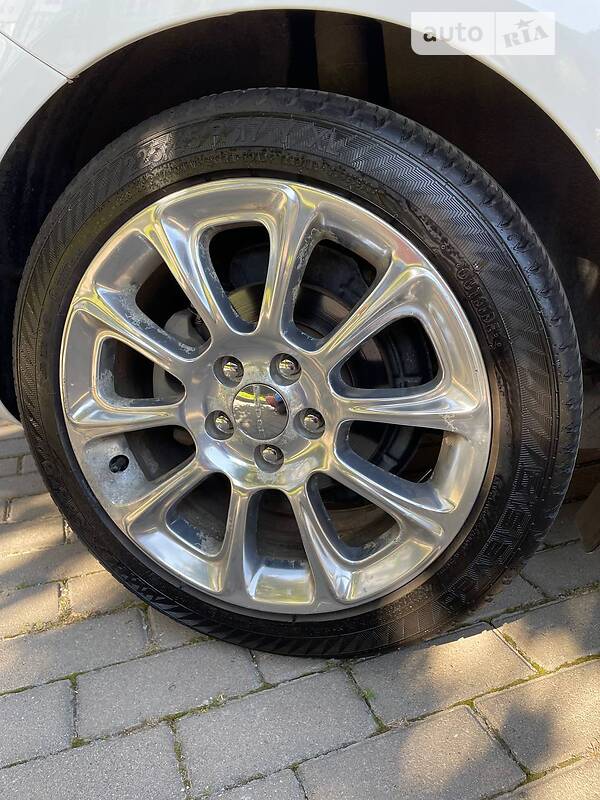 Седан Dodge Dart 2012 в Івано-Франківську