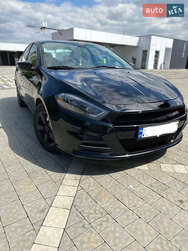 Седан Dodge Dart 2015 в Ужгороді