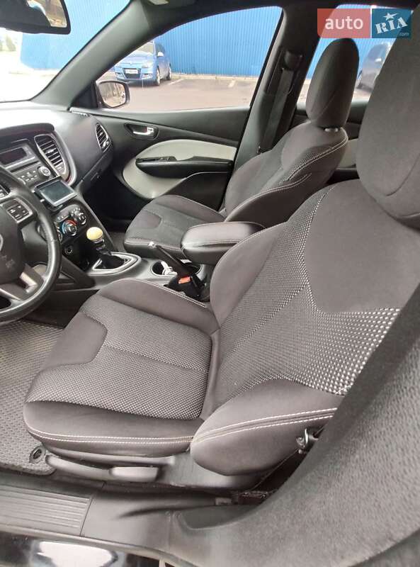 Седан Dodge Dart 2014 в Полтаве