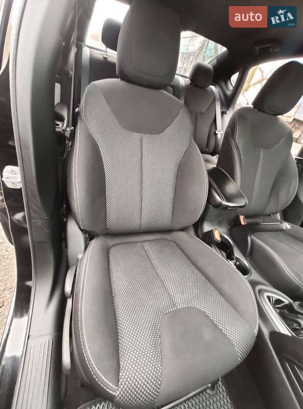 Седан Dodge Dart 2014 в Полтаве