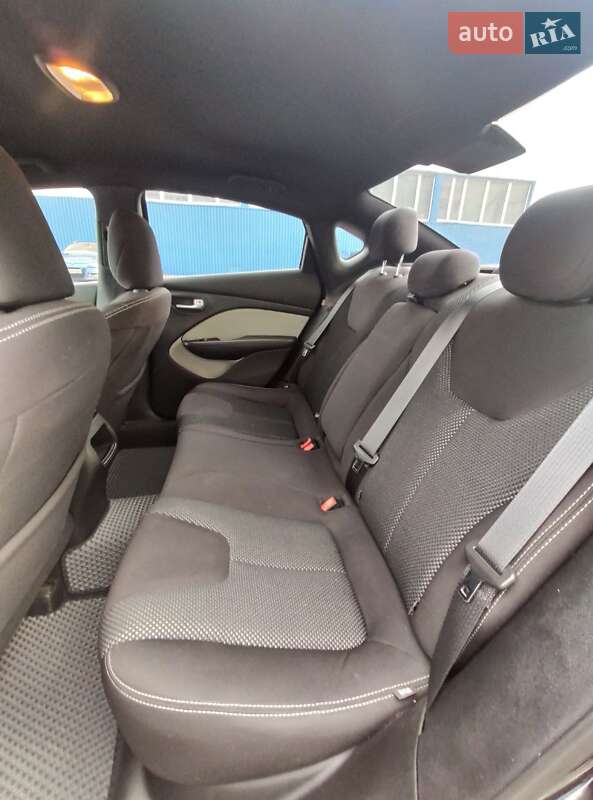 Седан Dodge Dart 2014 в Полтаве