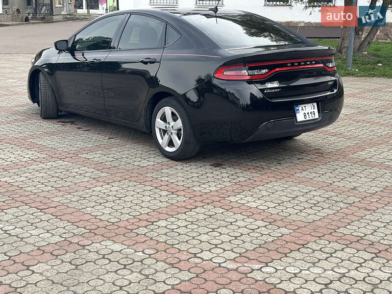 Седан Dodge Dart 2015 в Рожнятові