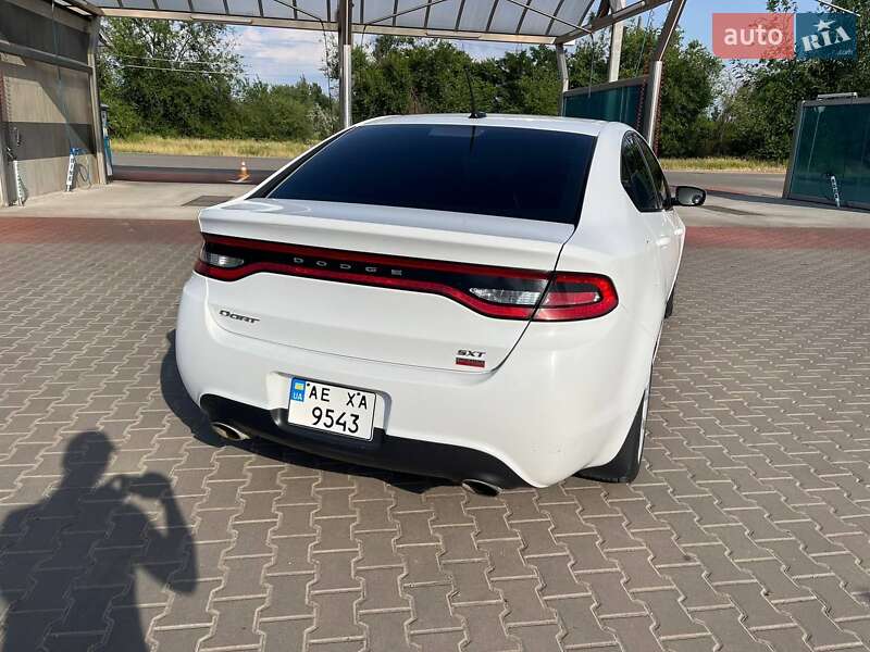 Седан Dodge Dart 2012 в Кривом Роге