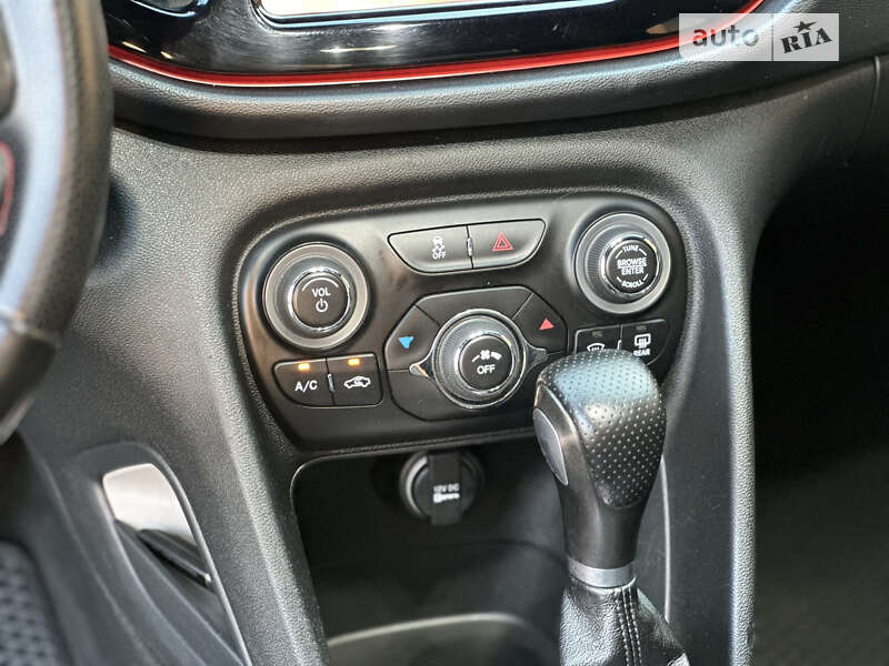 Седан Dodge Dart 2015 в Дніпрі