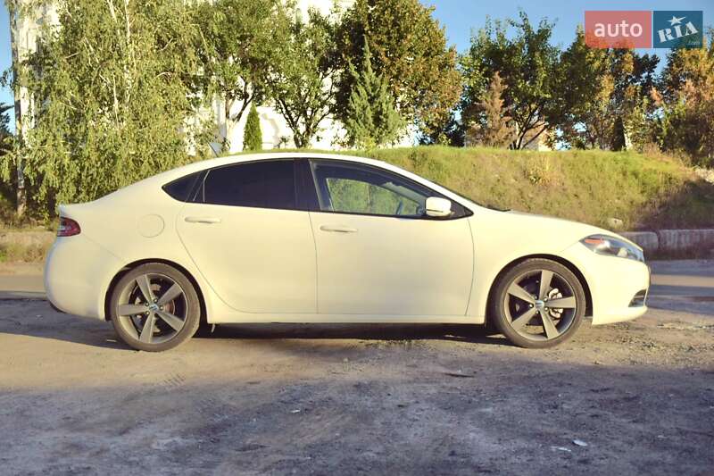Седан Dodge Dart 2013 в Києві