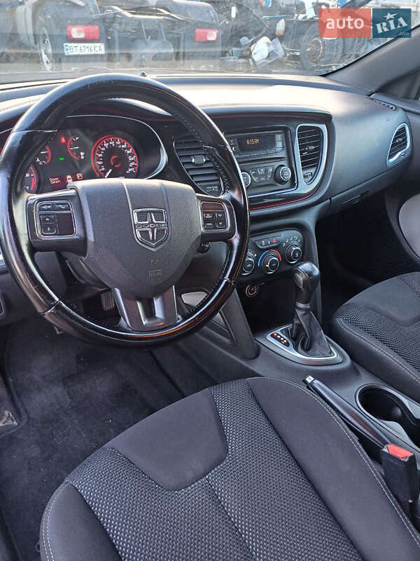 Седан Dodge Dart 2015 в Ужгороде