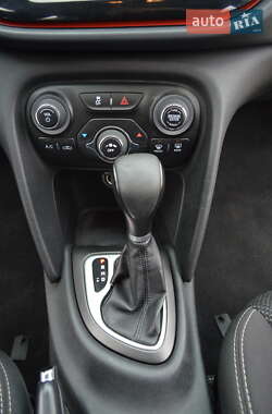 Седан Dodge Dart 2014 в 