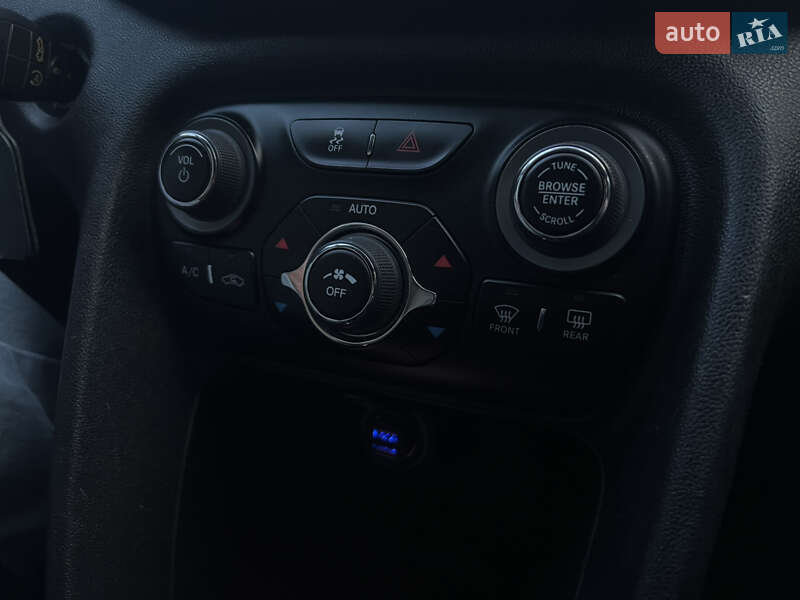 Седан Dodge Dart 2012 в Дніпрі