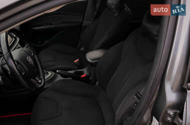 Седан Dodge Dart 2013 в 