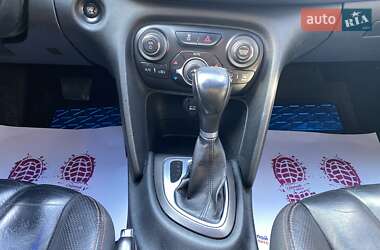 Седан Dodge Dart 2015 в 