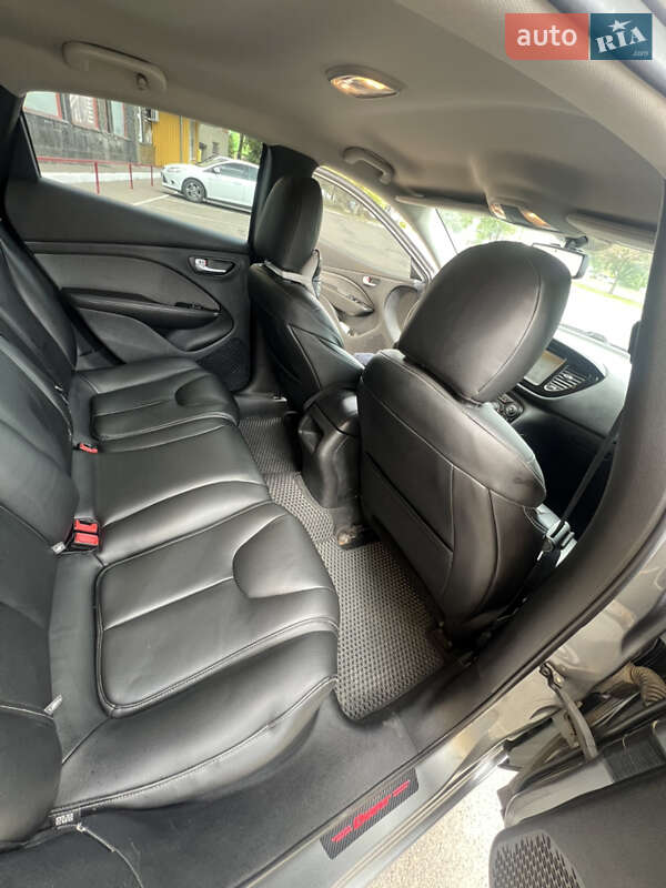 Седан Dodge Dart 2013 в Черкассах фото 32 Седан Dodge Dart 2013 в Черкассах